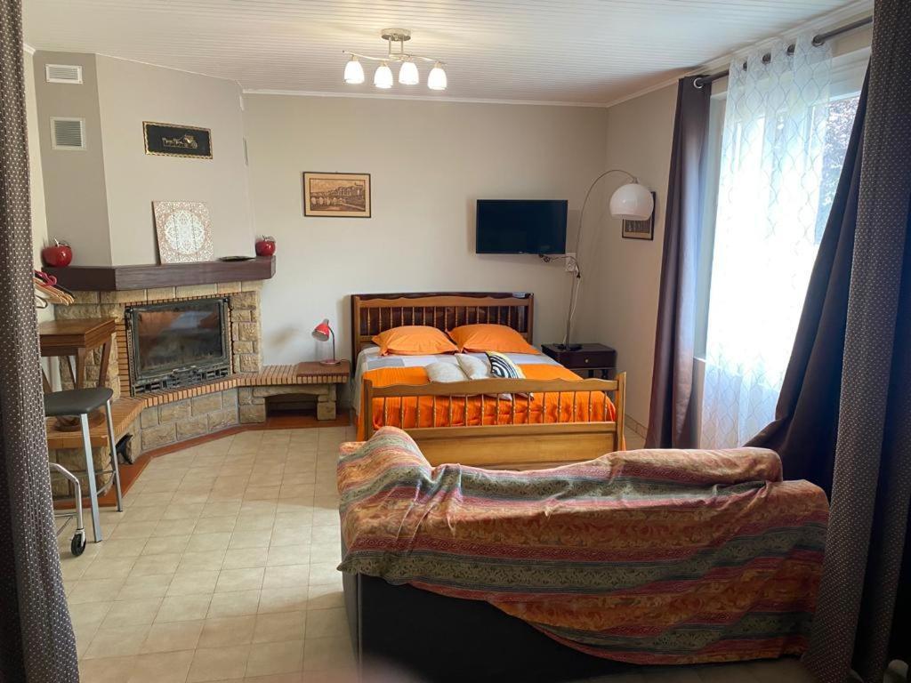 Gite A La Ferme - Confort & Nature Senouillac ภายนอก รูปภาพ